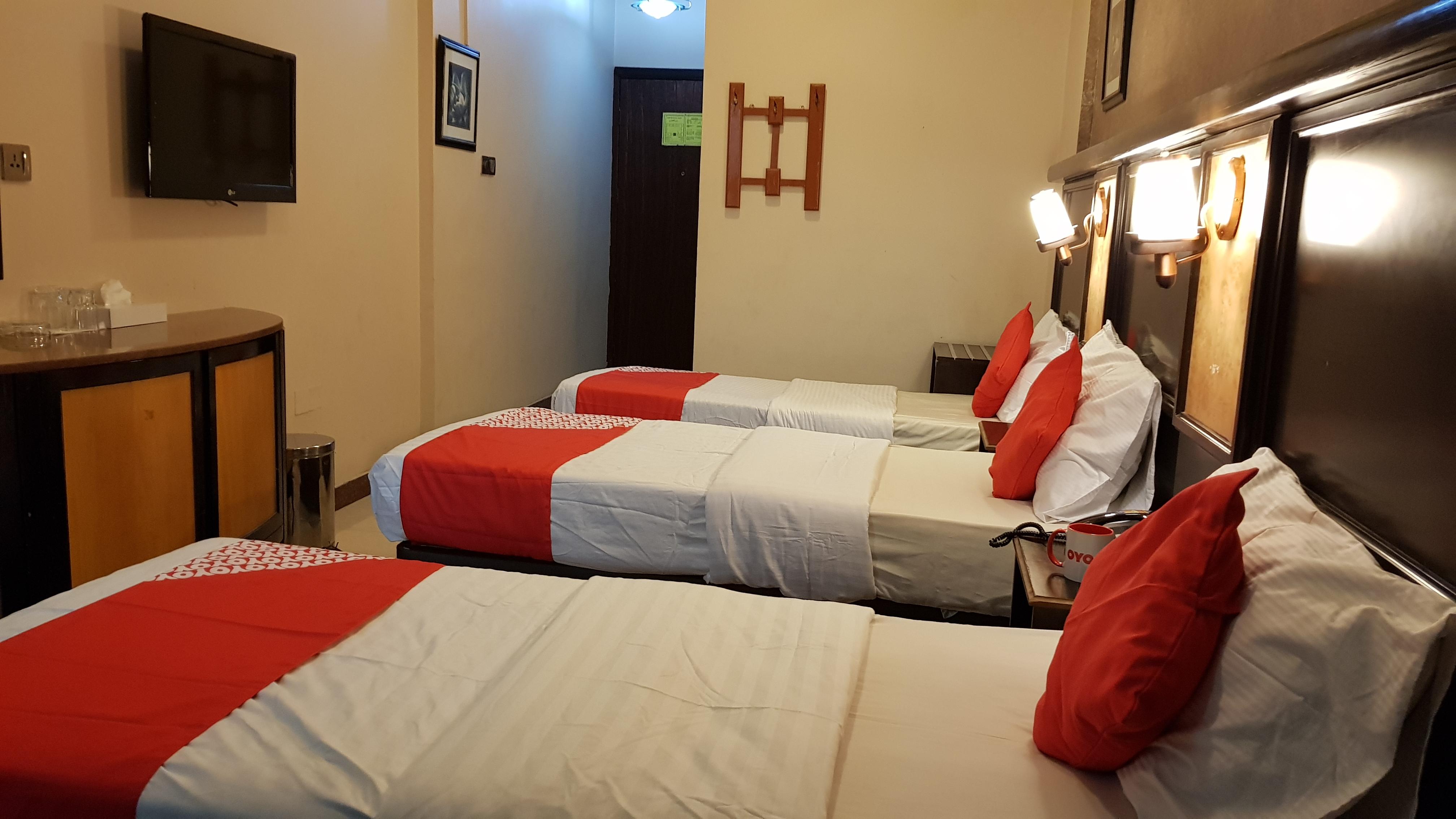 Oyo 491 Rahab Hotel Дубай Екстериор снимка