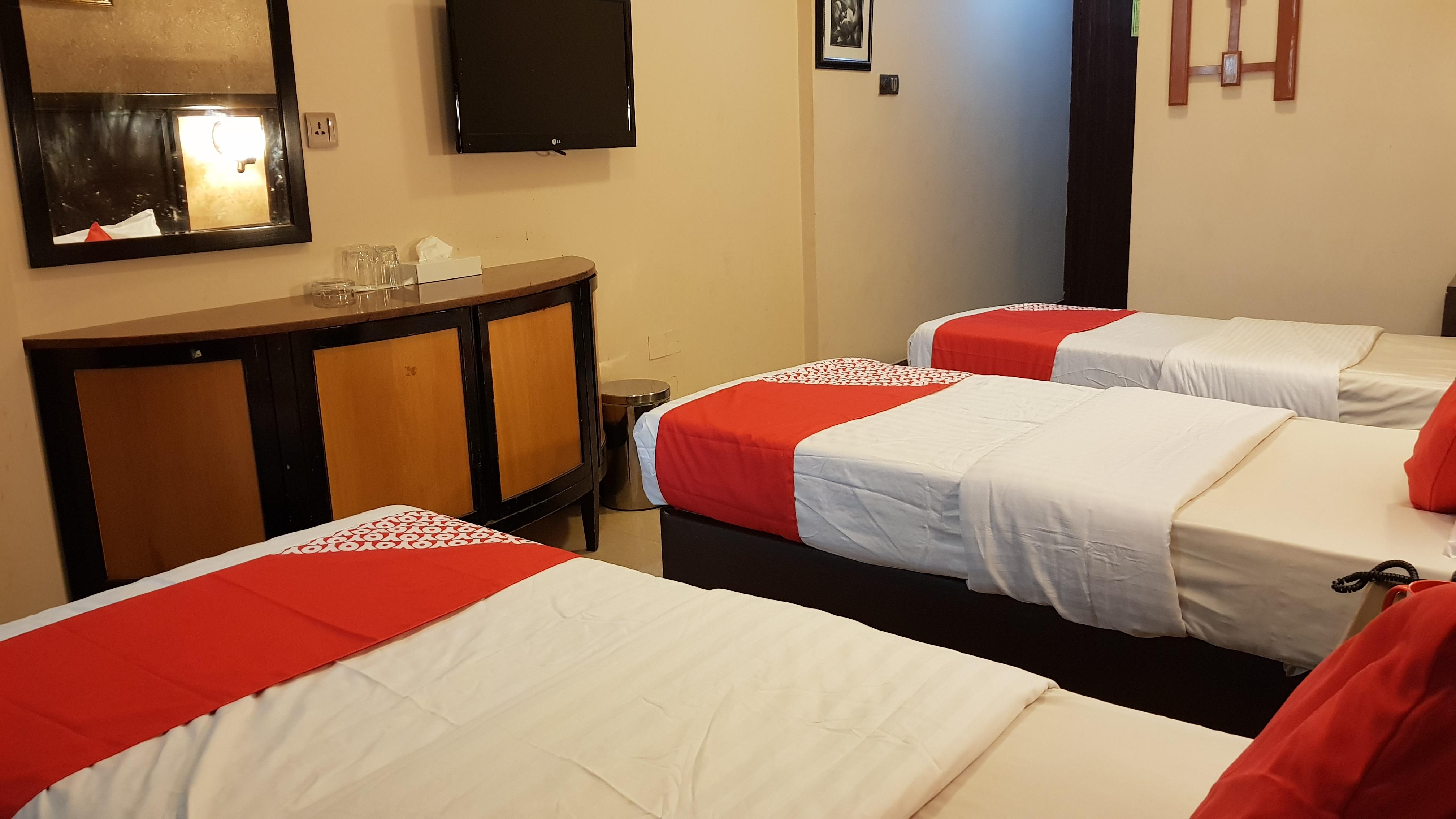 Oyo 491 Rahab Hotel Дубай Екстериор снимка