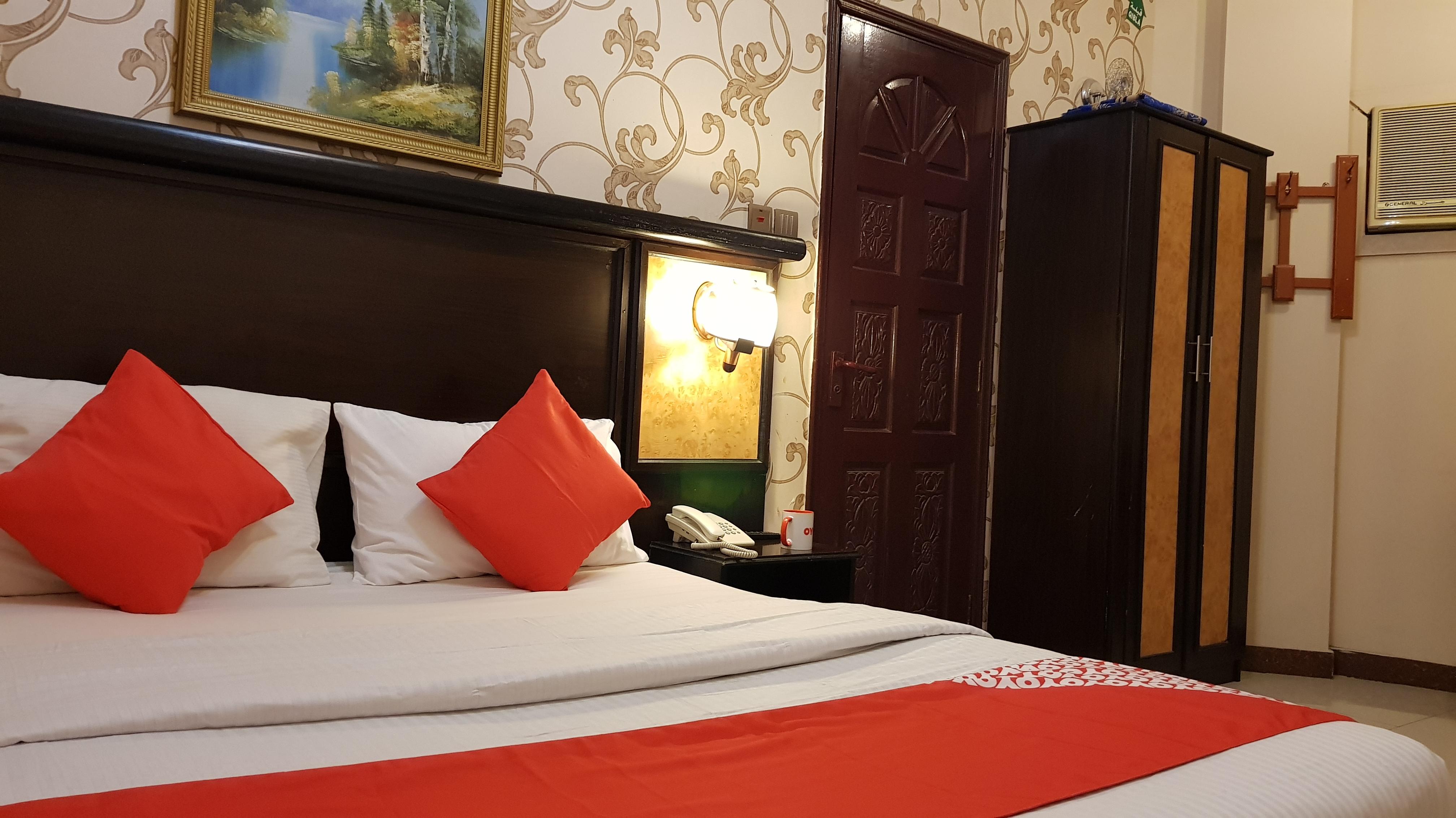 Oyo 491 Rahab Hotel Дубай Екстериор снимка