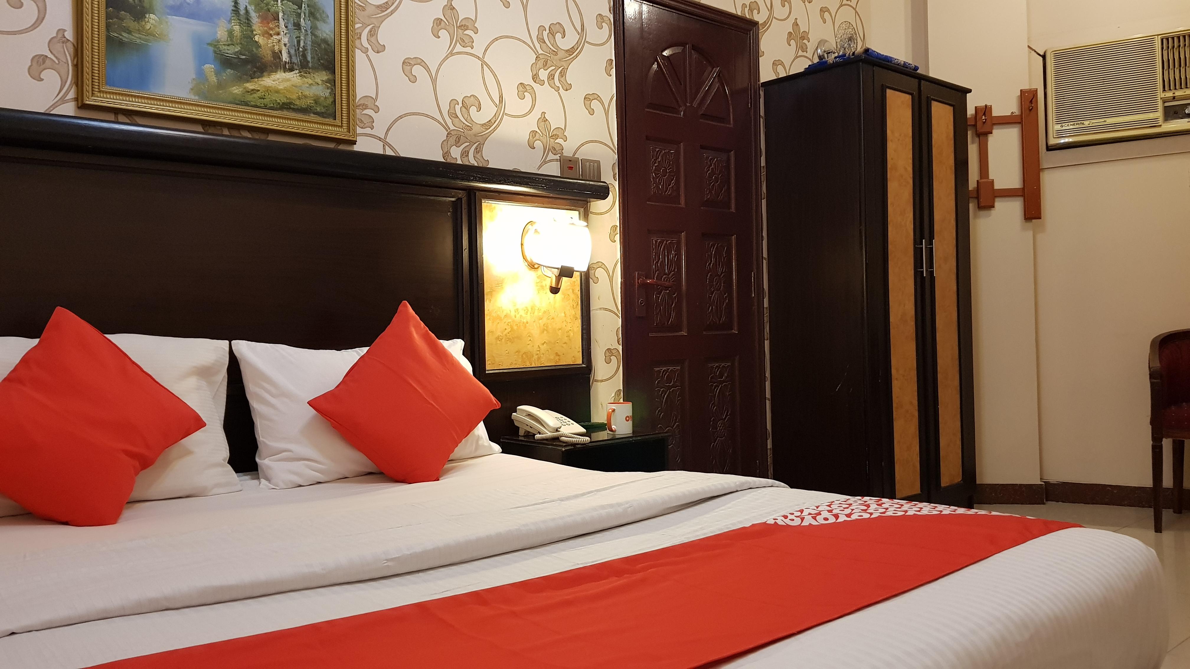 Oyo 491 Rahab Hotel Дубай Екстериор снимка