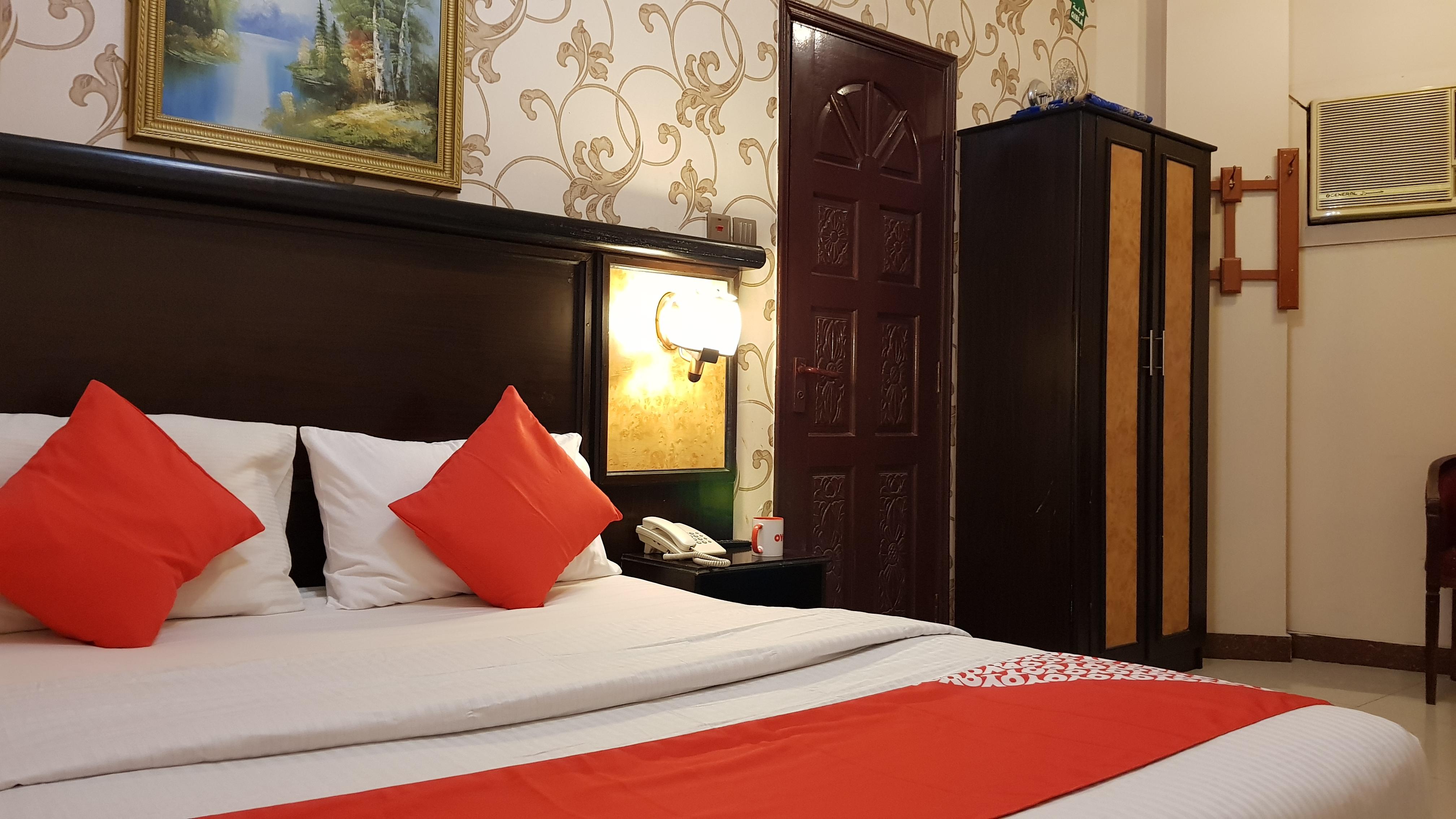 Oyo 491 Rahab Hotel Дубай Екстериор снимка